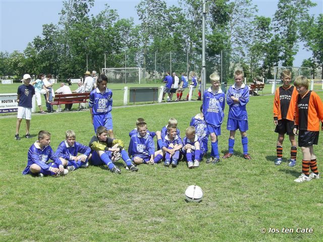 voetbaltoernooi edward roozendaal 101